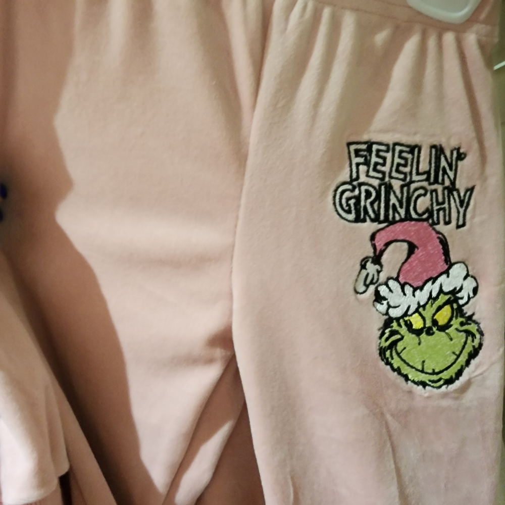 Kids Pink Grinch Set - Picture 3 of 4